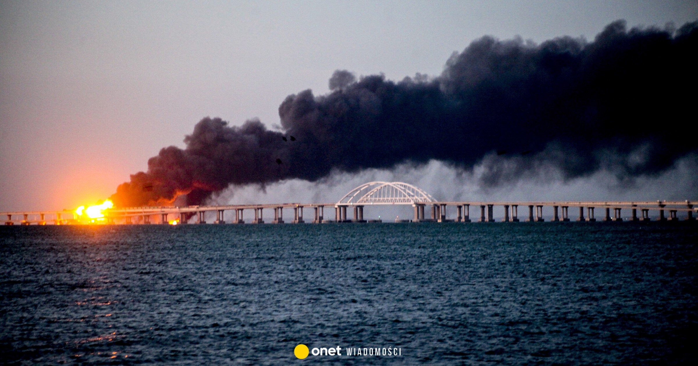 Нічна «бавовна» в окупованому Криму: гауляйтер Аксьонов бідкається про наслідки - фото 1