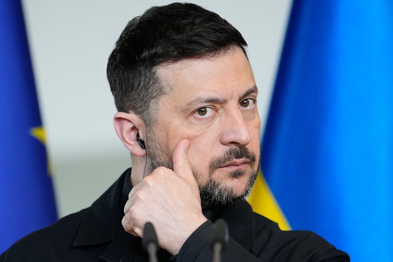«Шутер» у столиці: Зеленський анонсував звільнення в СБУ та ГУР після збройної сутички між силовиками - фото 1