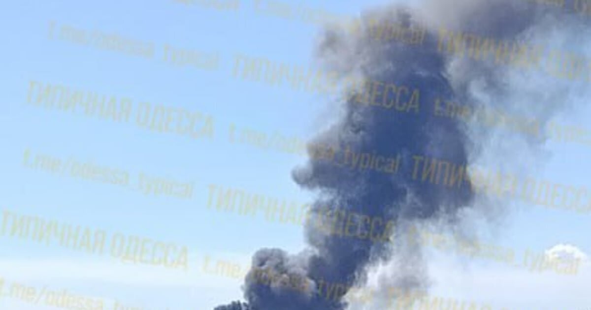Удар по харчах: на Одещині спалахнули склади, які пов'язують із мережею «АТБ» - фото 1
