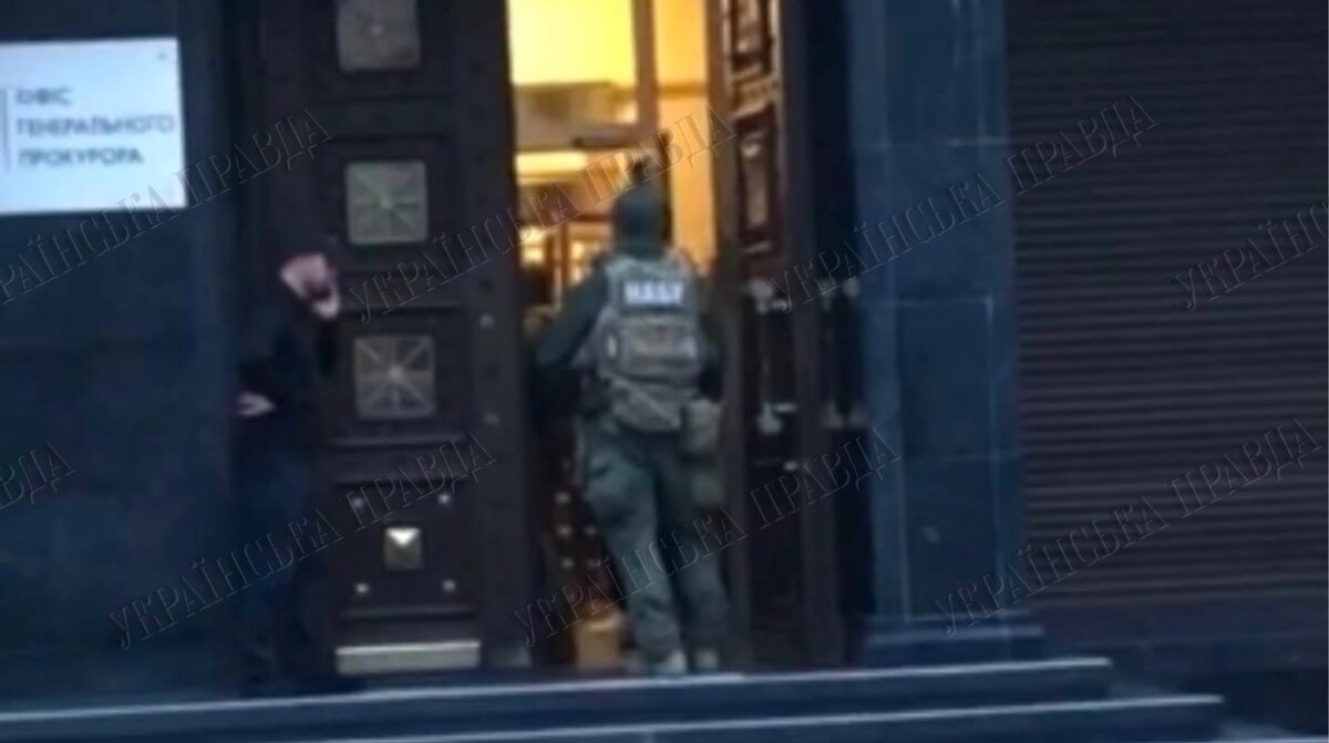 Кришування шахрайських кол-центрів: НАБУ прийшло з обшуками в Офіс генпрокурора - фото 1