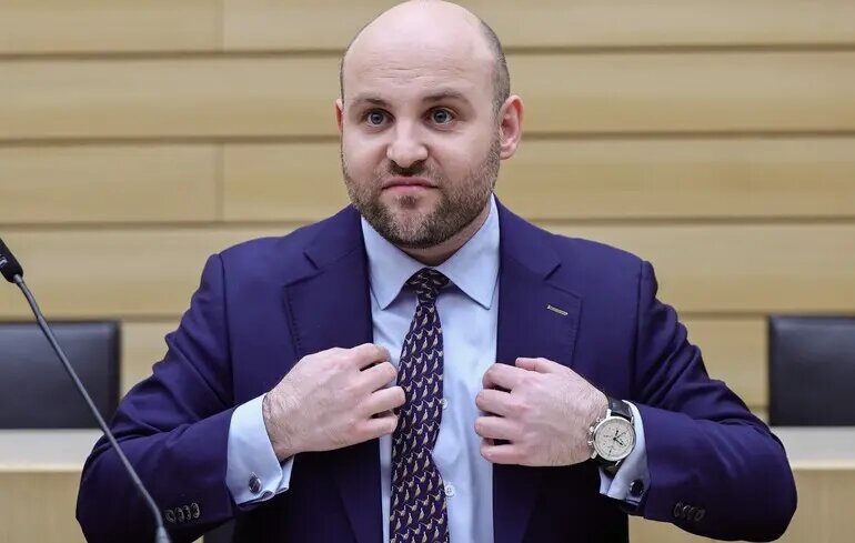 Німецькі ультраправі знову «рятують» економіку: AfD поїхала до Пітера домовлятися з «Газпромом» - фото 1