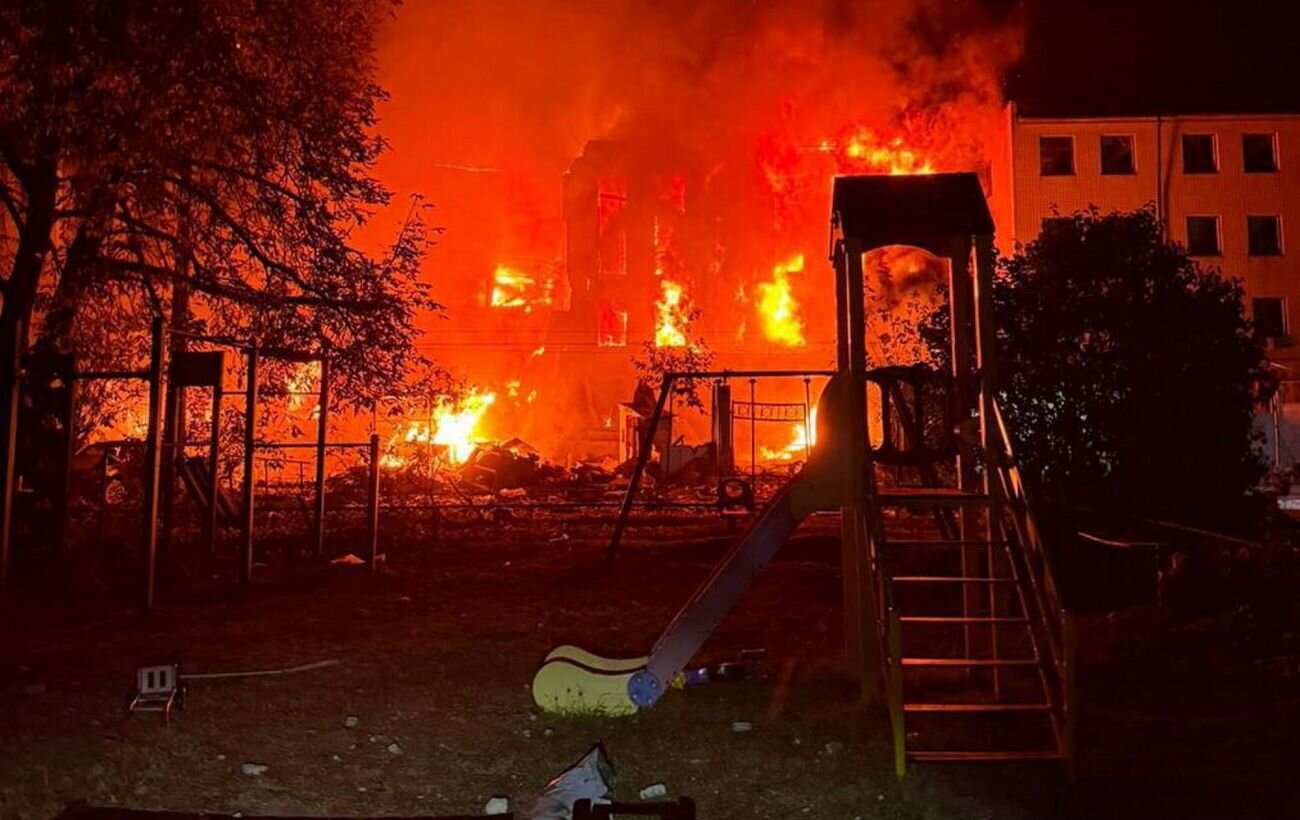 Нічна атака на Київ: загиблі, понівечені висотки та пожежі у семи районах столиці - фото 1