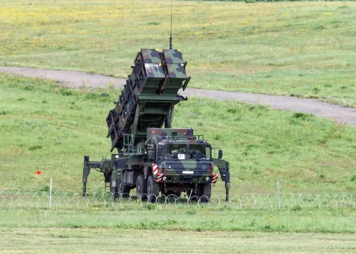 Брюссель дав добро: Україна зможе купувати ракети до Patriot за гроші кредиту ЄС - фото 1