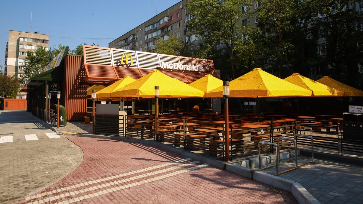 Без нагетсів під час «жовтої» тривоги: McDonald's залишає старі правила безпеки - фото 1