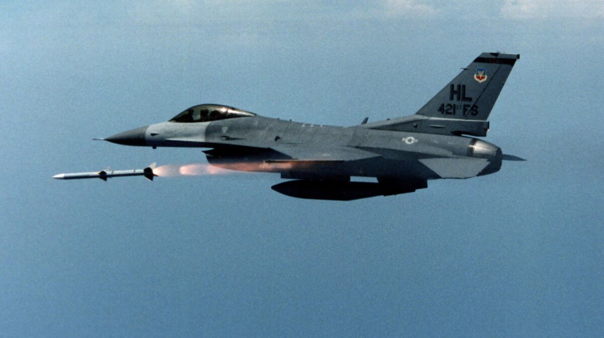 Ракетний голод ППО: чому українські Patriot та F-16 ризикують залишитися без боєкомплекту - фото 1