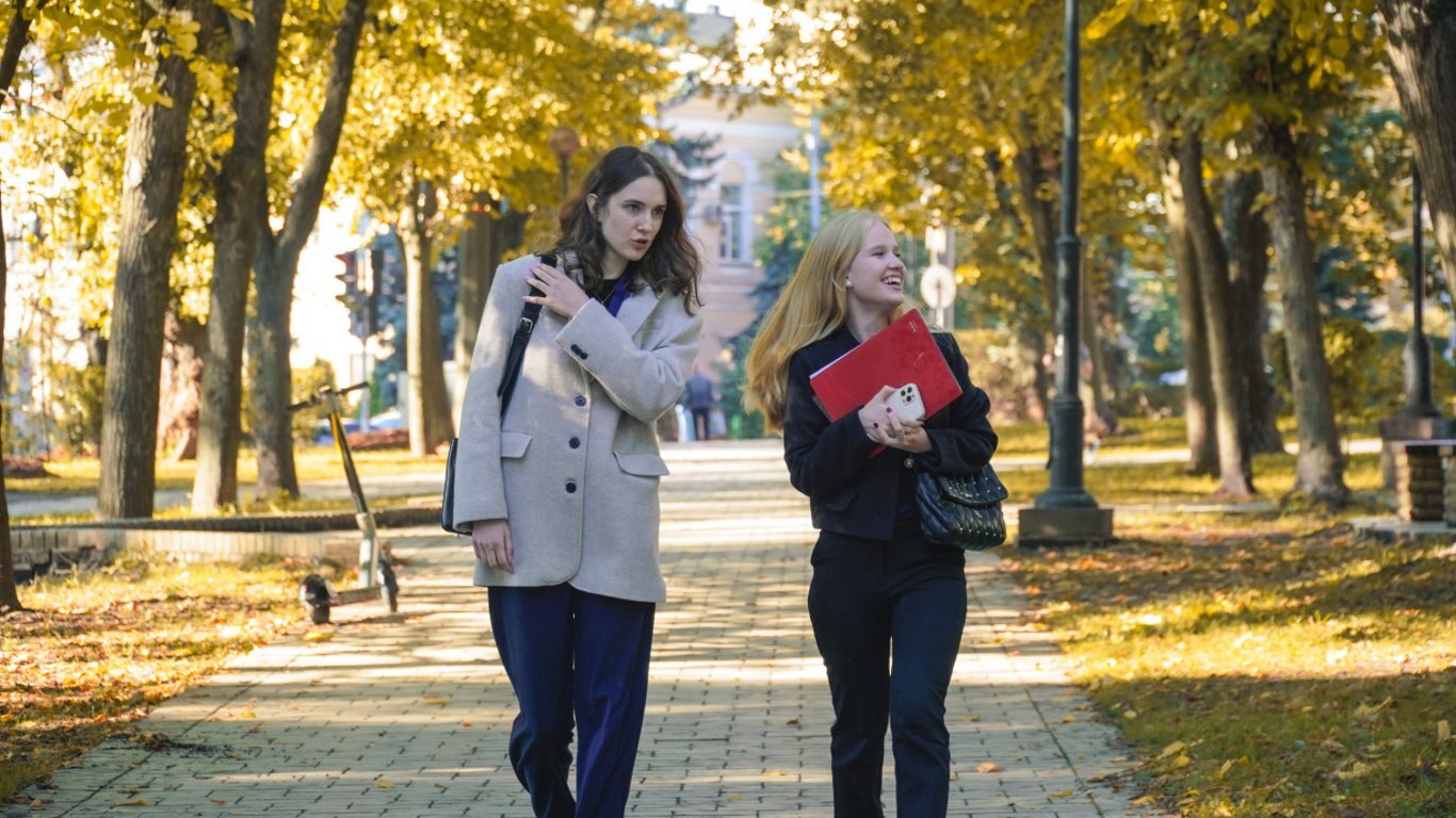 Без фінансових потрясінь: що чекає на гаманці українців у вересні та коли з'являться нові гроші - фото 1