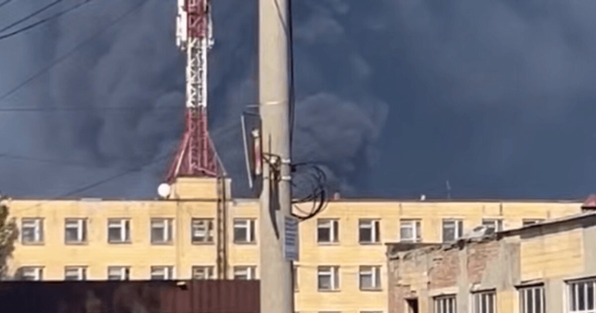 Бавовна з хімічним присмаком: Сили оборони уразили російські хімзаводи, авіацію та склади дронів - фото 1