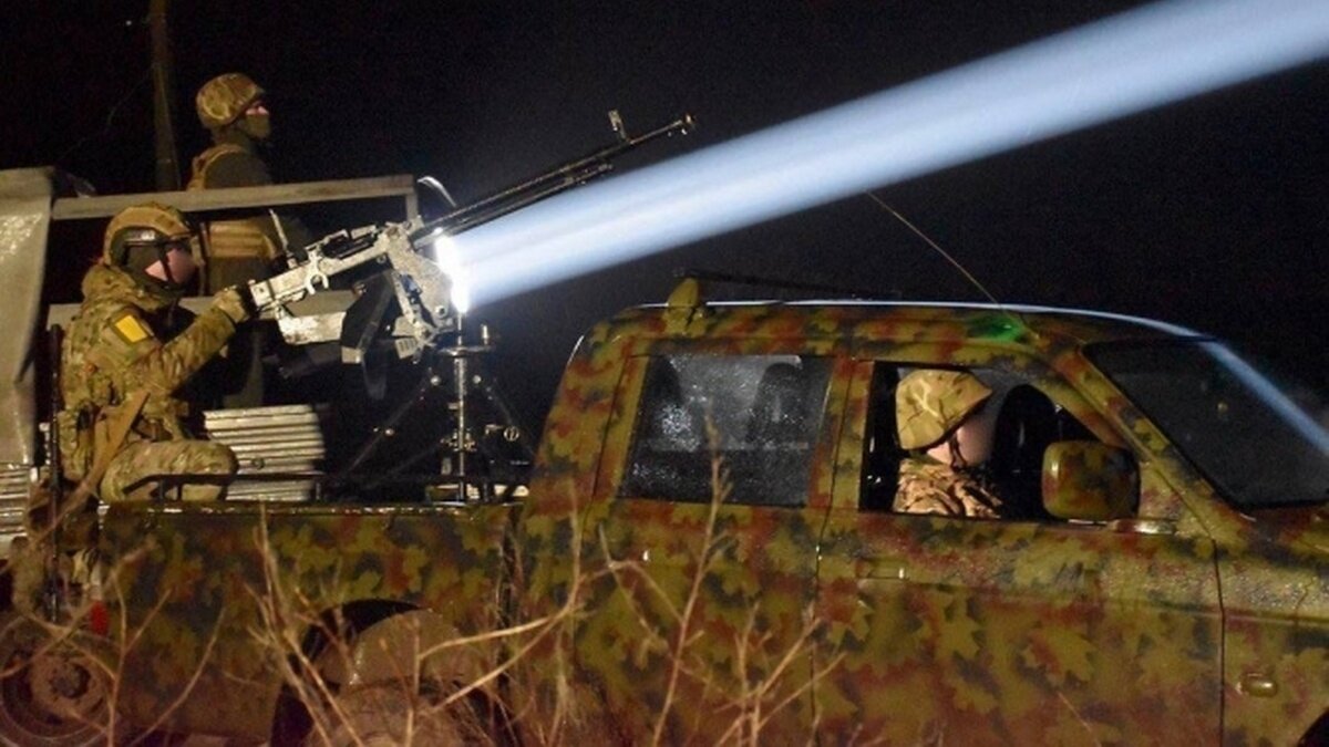 Нічна атака безпілотників: Повітряні сили знешкодили 187 із 200 ворожих цілей - фото 1