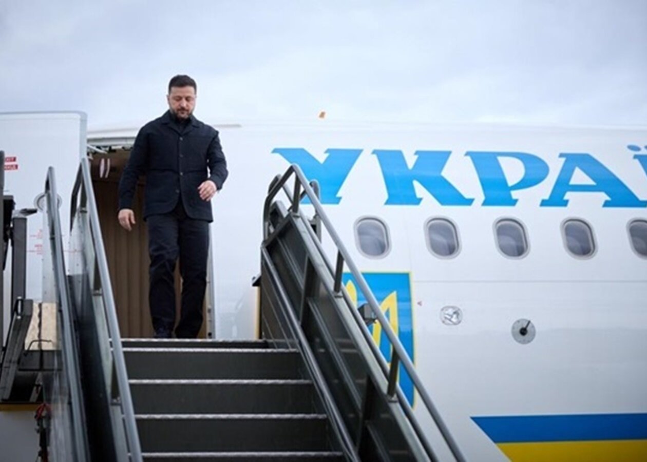 Полювання в молдовському небі: РФ двічі намагалася поцілити дронами в літак Зеленського - фото 1