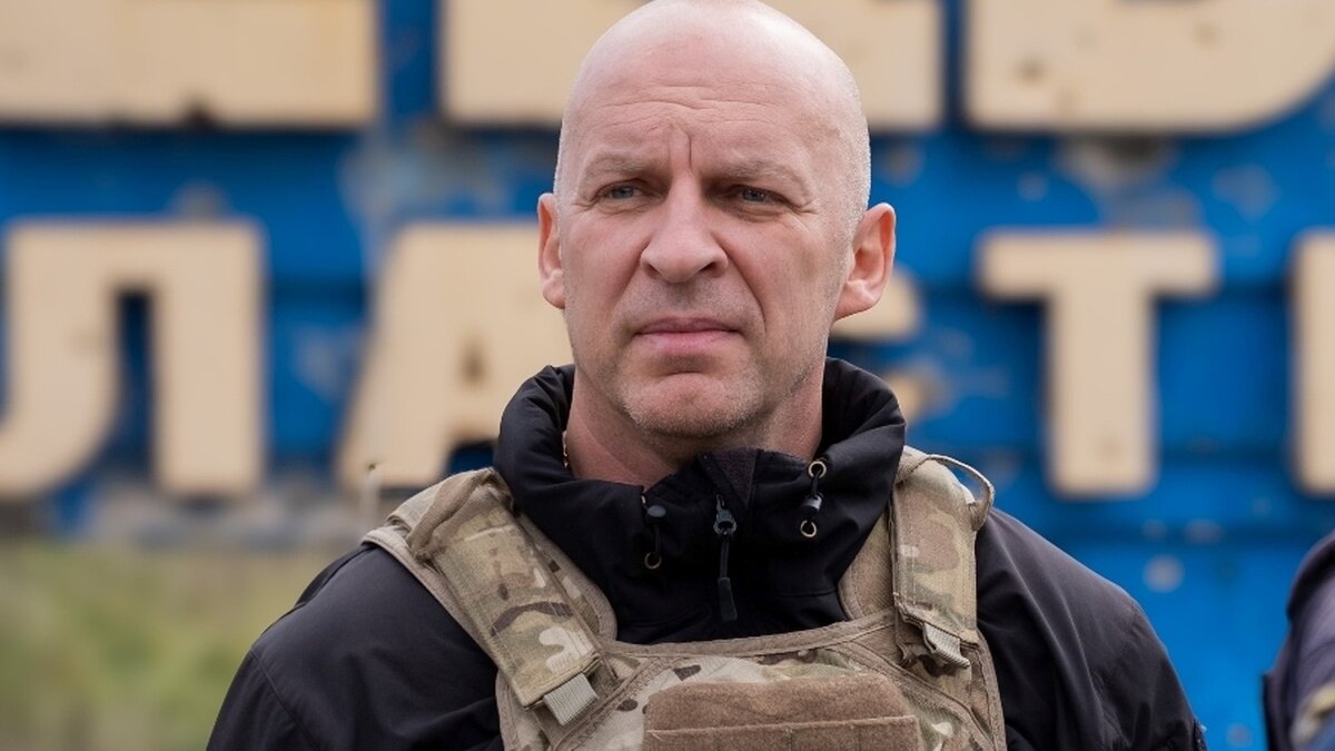 Авіаудар по Олександрівці на Донеччині: чотири авіабомби зруйнували будинки, є загиблі та люди під завалами - фото 1