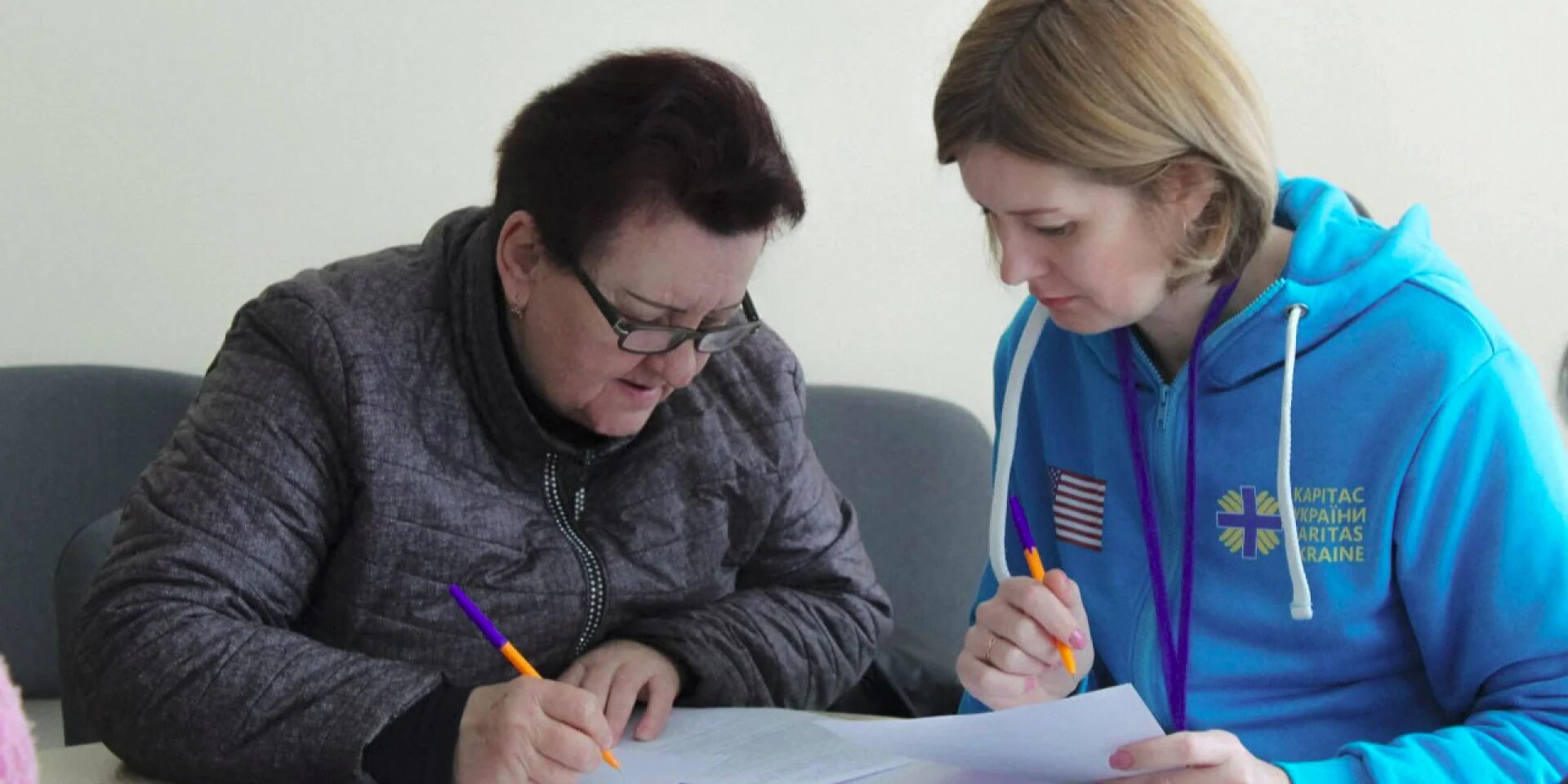 По 10 800 гривень на руки: хто та як може отримати виплати від «Карітасу» - фото 1