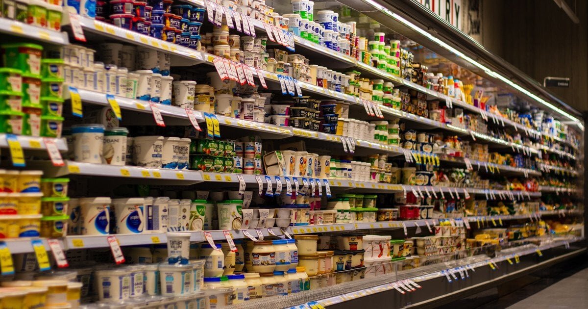 Осінній чек у супермаркеті: які продукти подорожчають найбільше та де чекати знижок - фото 1