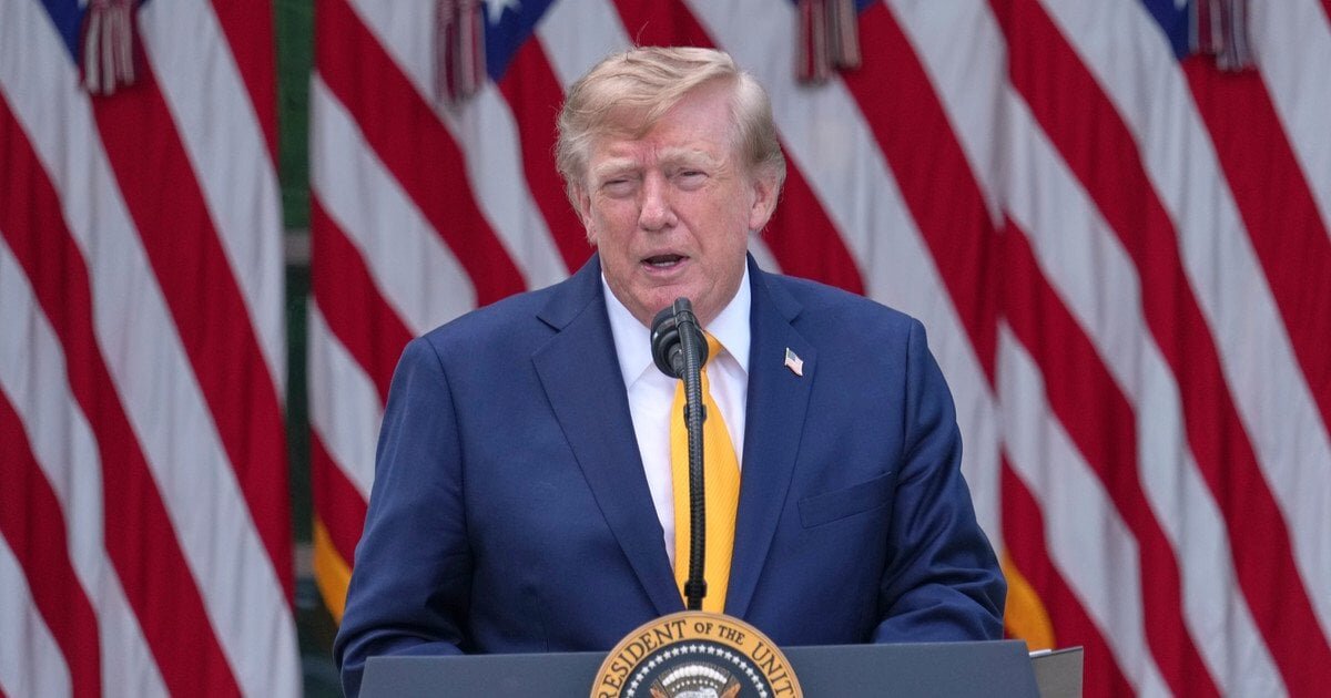 «Хочу, щоб вони домовилися»: Трамп вкотре закликав Зеленського та Путіна укласти угоду до зими - фото 1