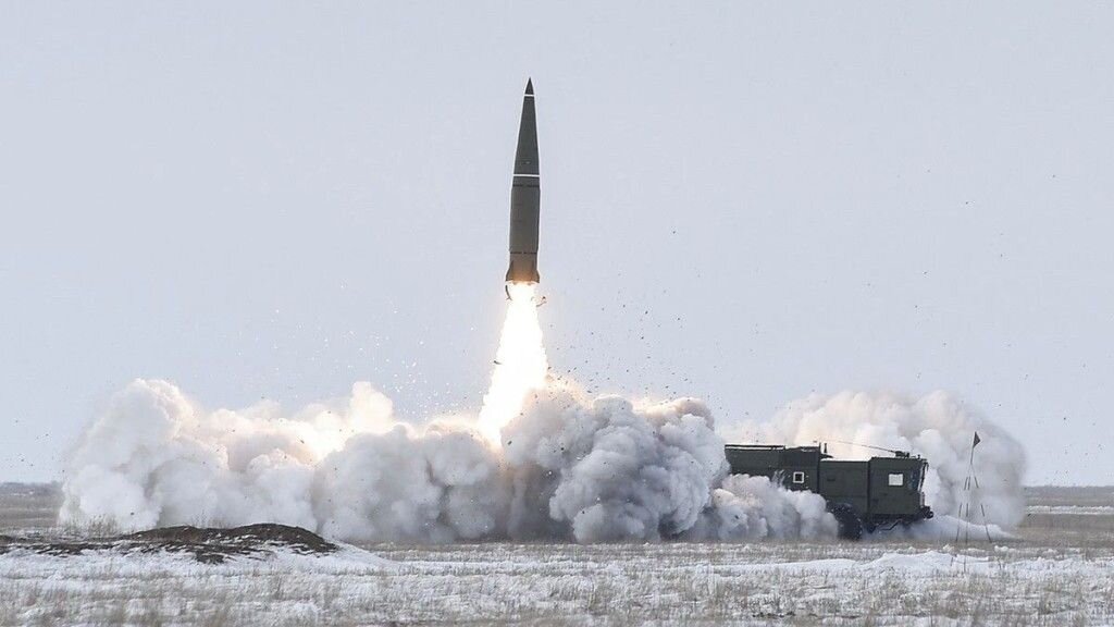 Західні ракети вже в роботі? Україна збила російську балістику під час масованої атаки - фото 1