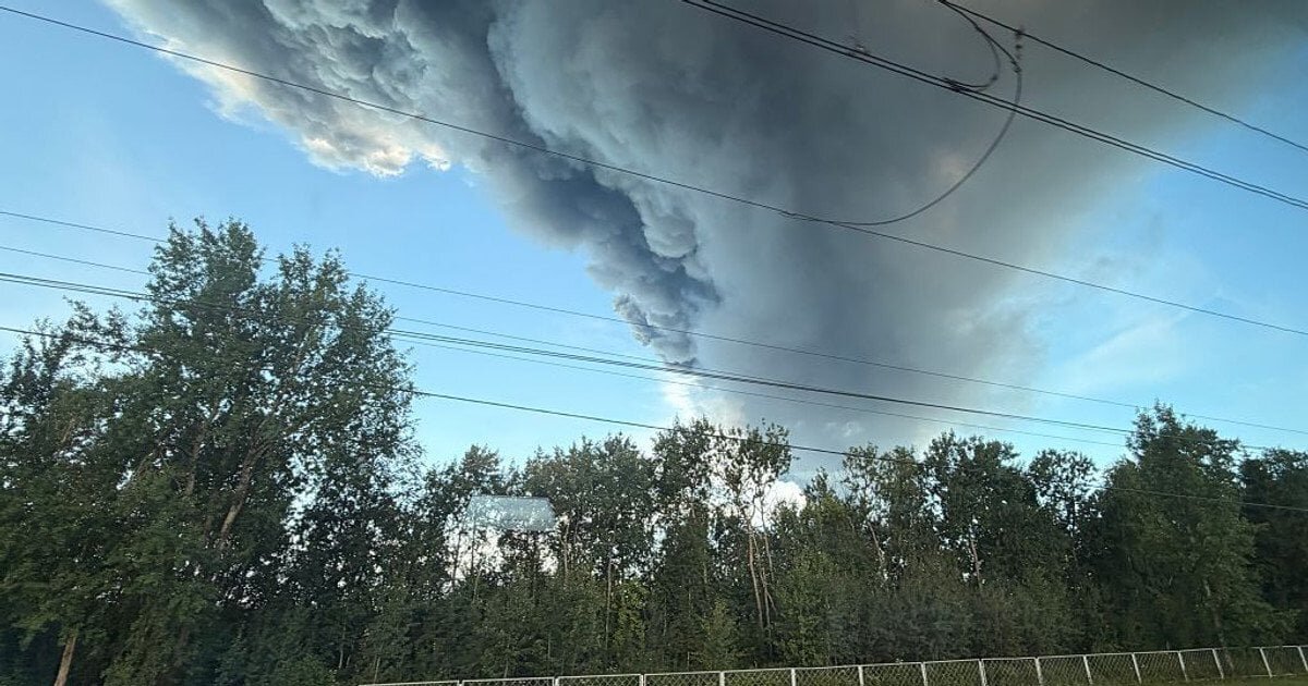 Нічний приліт по енергетиці: на Полтавщині близько 6 тисяч людей залишилися без світла - фото 1