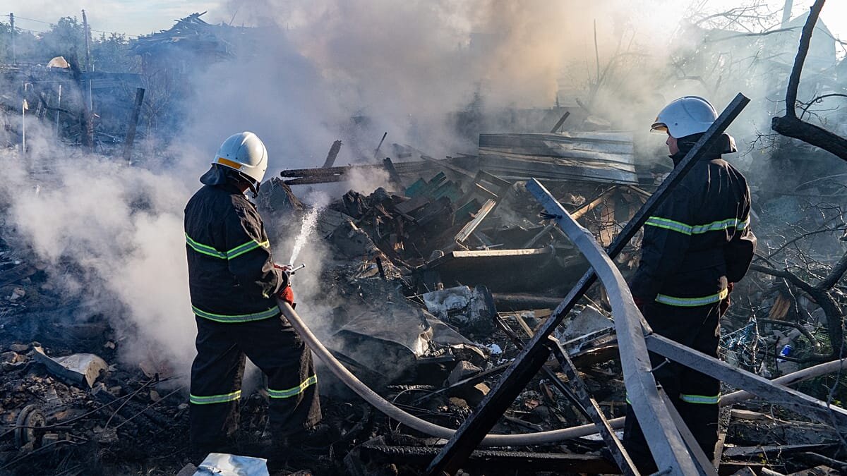 Удари по мостах і затори на години: як російська атака дронів паралізувала Київ - фото 1
