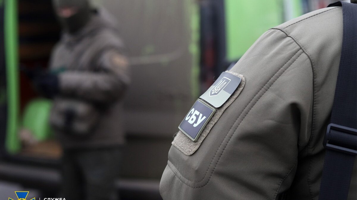 Взятки до $20 тисяч, "паперові" бійці та Viber-розвідка: СБУ ліквідувала 9 схем для ухилянтів - фото 1