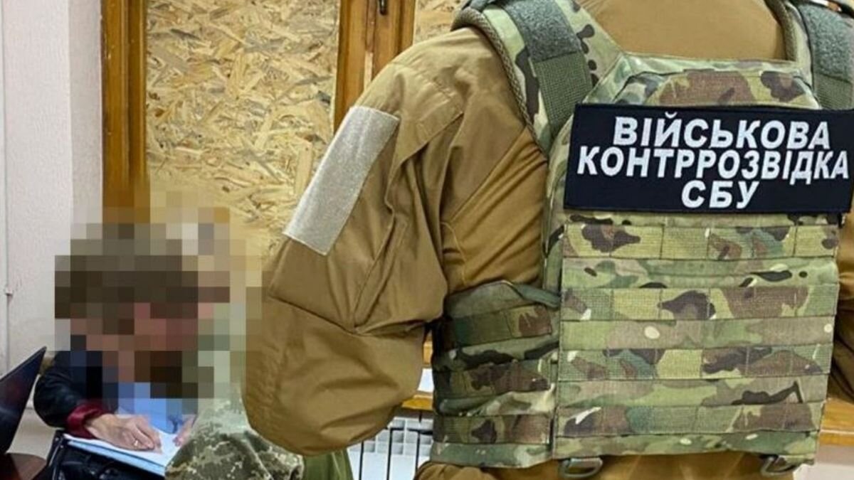 Романтика з наслідками: СБУ затримала військового-«крота», завербованого через сайт знайомств - фото 1
