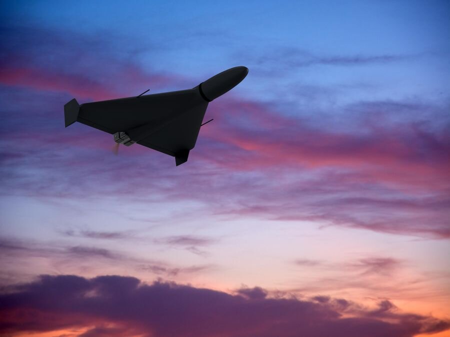Неспокійний вечір: росіяни запустили дрони відразу в кількох напрямках - фото 1