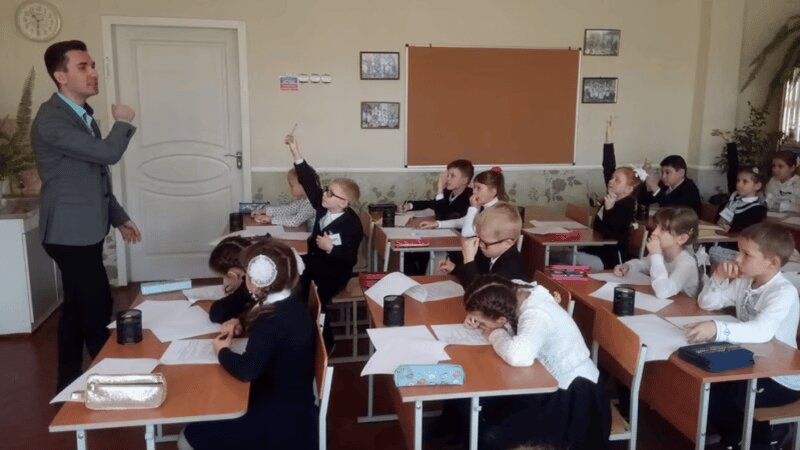 Вчитель у класі