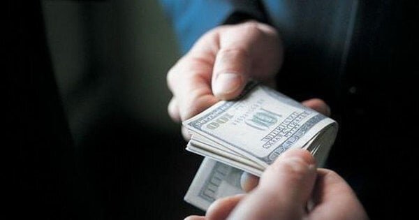 Суд у Львові виніс вирок адвокату за спробу підкупу прокурора