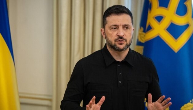 Володимир Зеленський під час спілкування з медіа в Києві