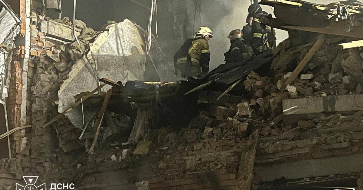 Руйнування двох таунхаусів у Вишневому після атаки дрона