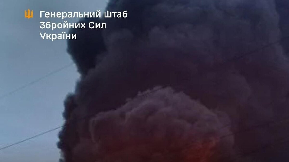 Українські військові завдають удару по російській нафтопереробній інфраструктурі